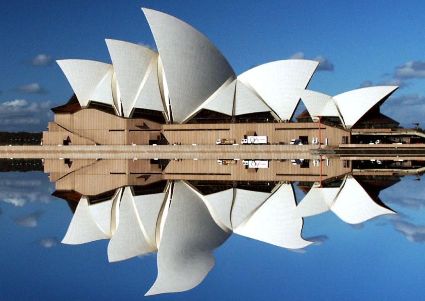 Sydney Opera House .