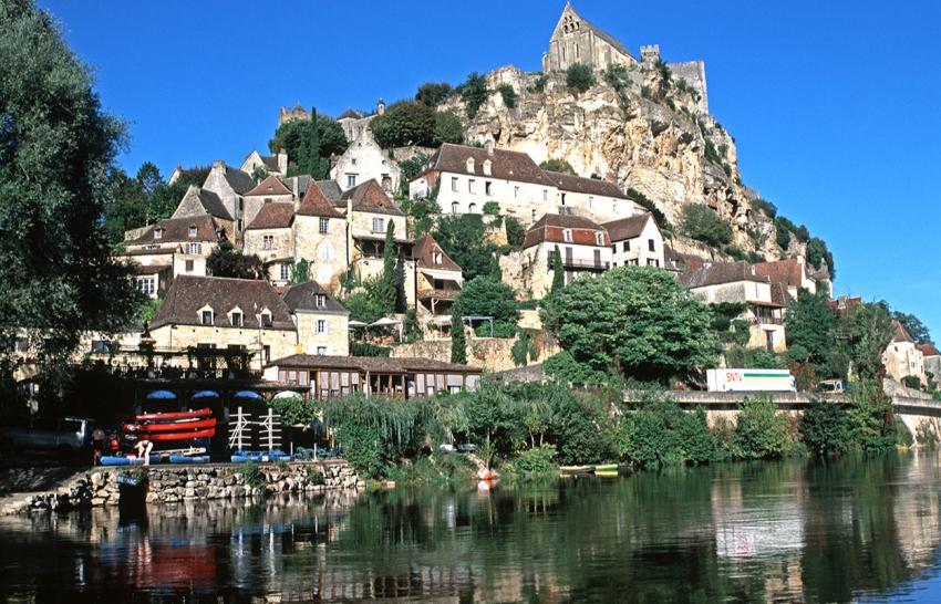 Beynac Château above the Dordogne River