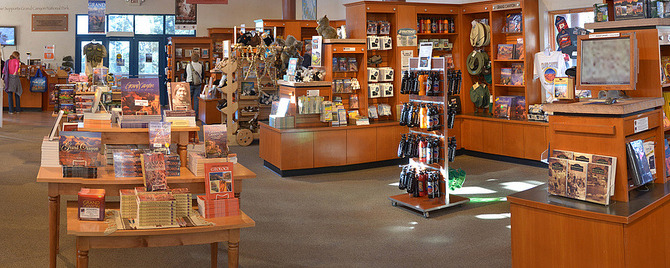Grand Canyon Park Store Interioir (2013) 1345