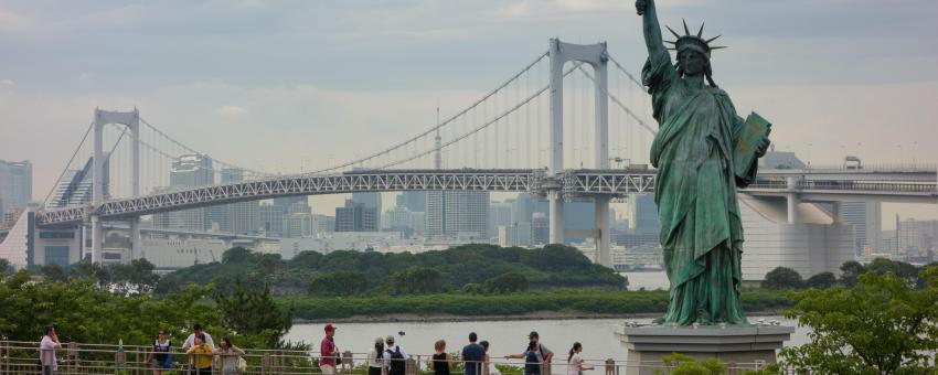 Statue of Liberty (Odaiba) and Rainbow Bridge