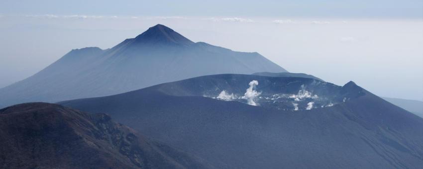 Mt. Shinmoe and Takachihonomine