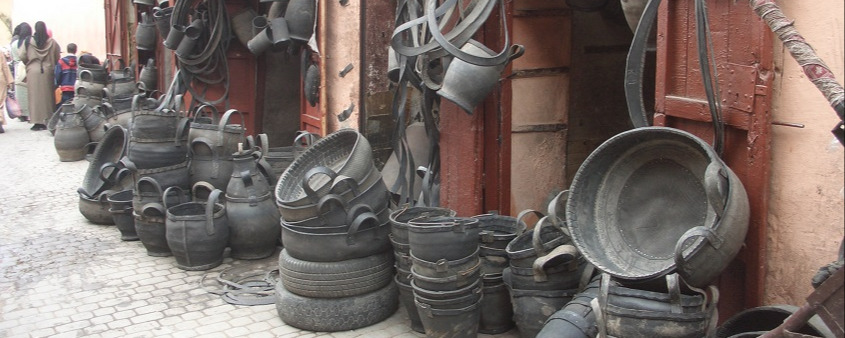 tyre crafts on Rue Riad Zitoun el Kedim