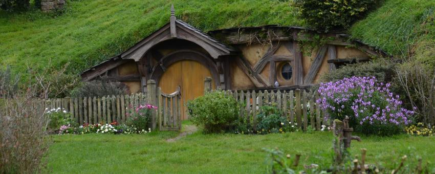 Hobbit Hole -- Hobbiton Movie Set, Matamata, New Zealand 2016