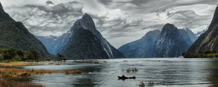 Milford Sound , New Zealand