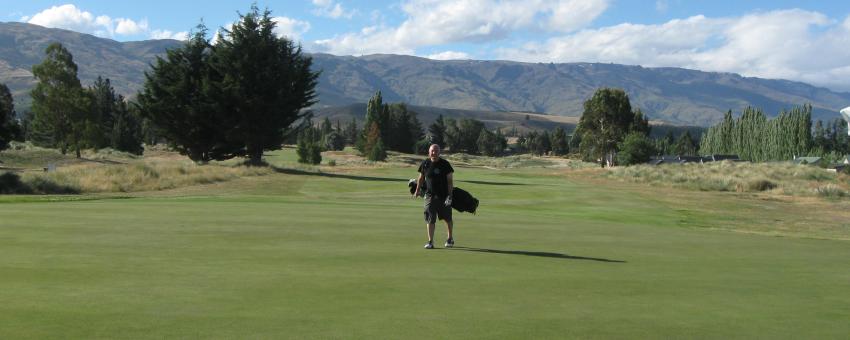 Golfing in Cromwell, Otago