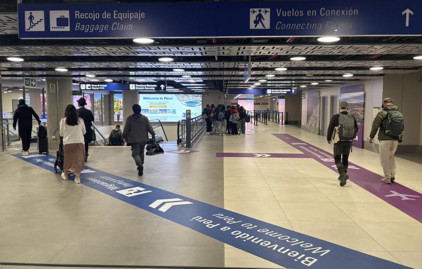 international arrivals & connections