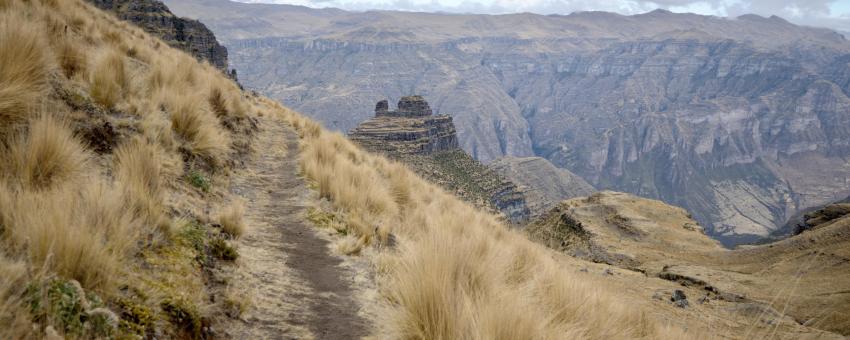 Waqra Pukara Trail