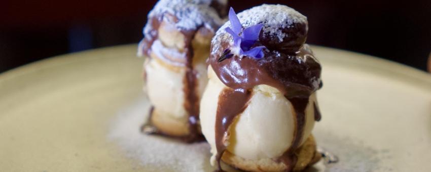 Dessert Profiteroles