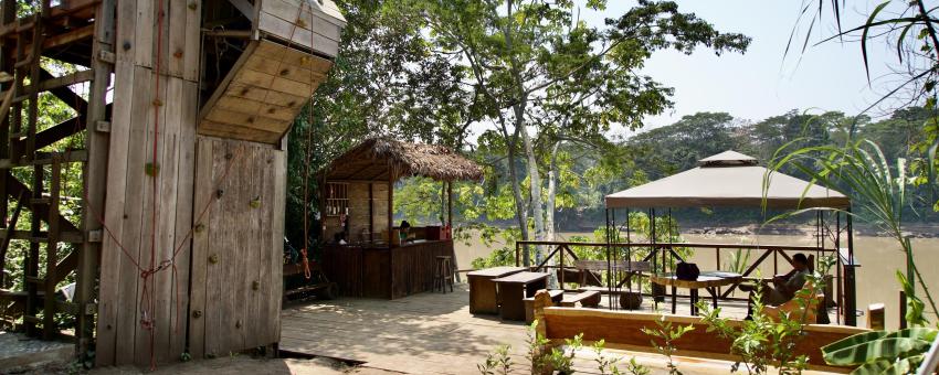 Green House Tambopata river view and climbing wall