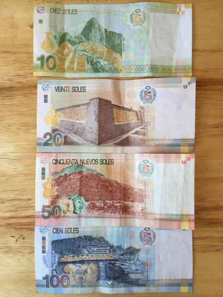 Old Peruvian soles bills may be fakes.