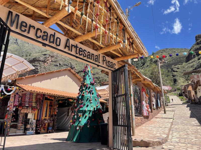 Pisac Artisan Market for souvenirs