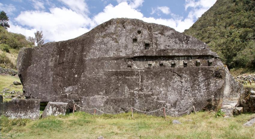 Yuraq Rumi at Vitcos