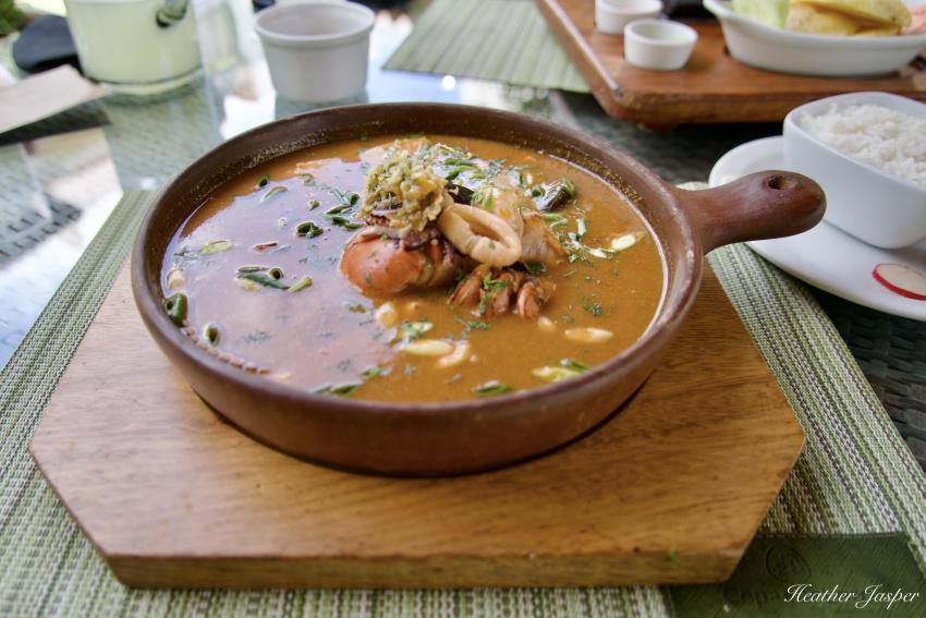 Seafood Soup Tío Darío